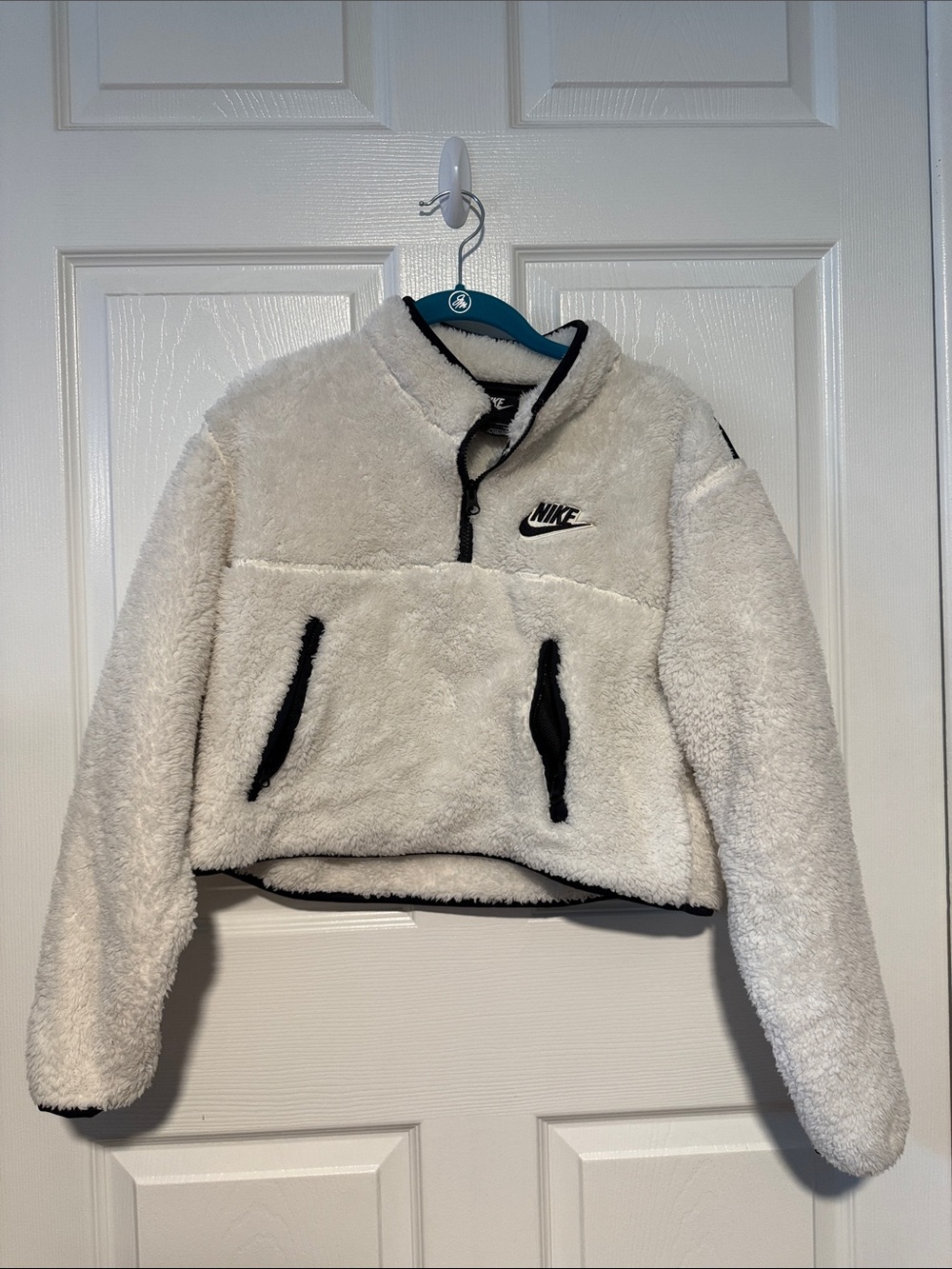 Nike Cream Sherpa Pullover with Black Trim size small